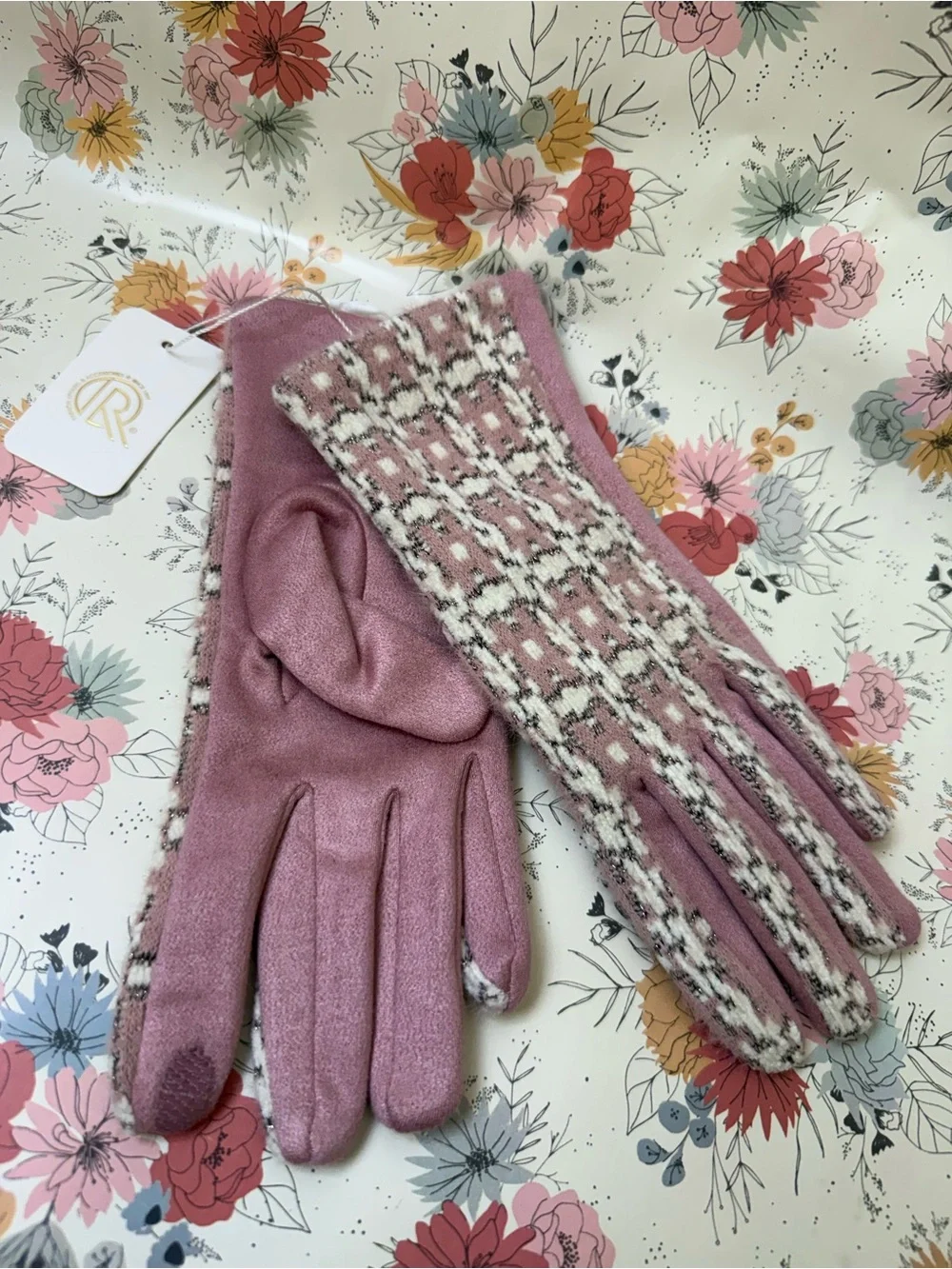 VM Mauve Pink Patterned Knit Gloves with Solid Trim